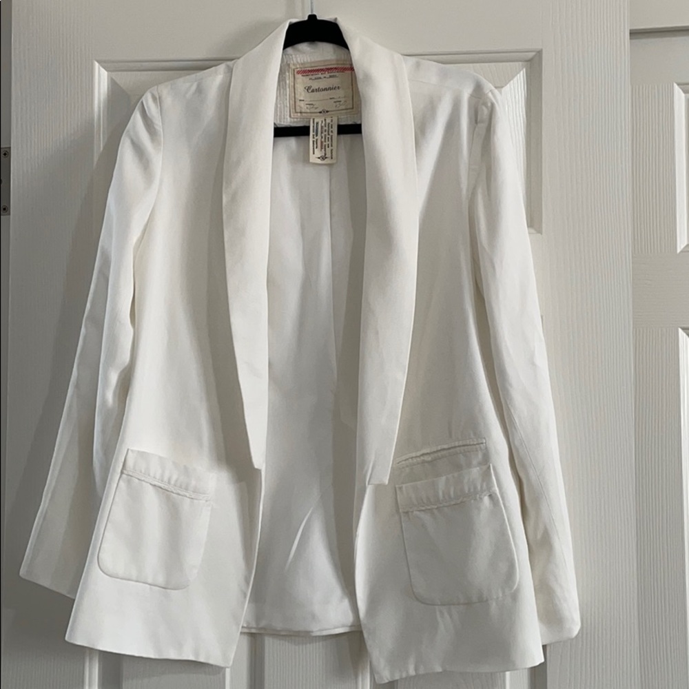 Cartonnier anthropologie white blazer